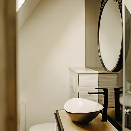 La Cour Aux Puits * Honfleur