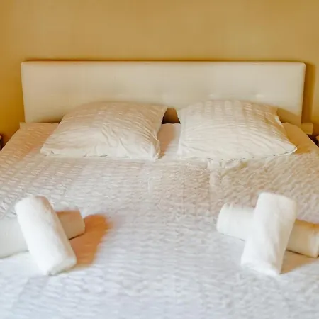 La Cour Aux Puits Ferienhaus Honfleur